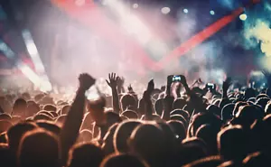 Highway Robbery of Intellectual Property: What the Return of Touring and Roadside Vendors Means for Celebrity Trademark Infringers